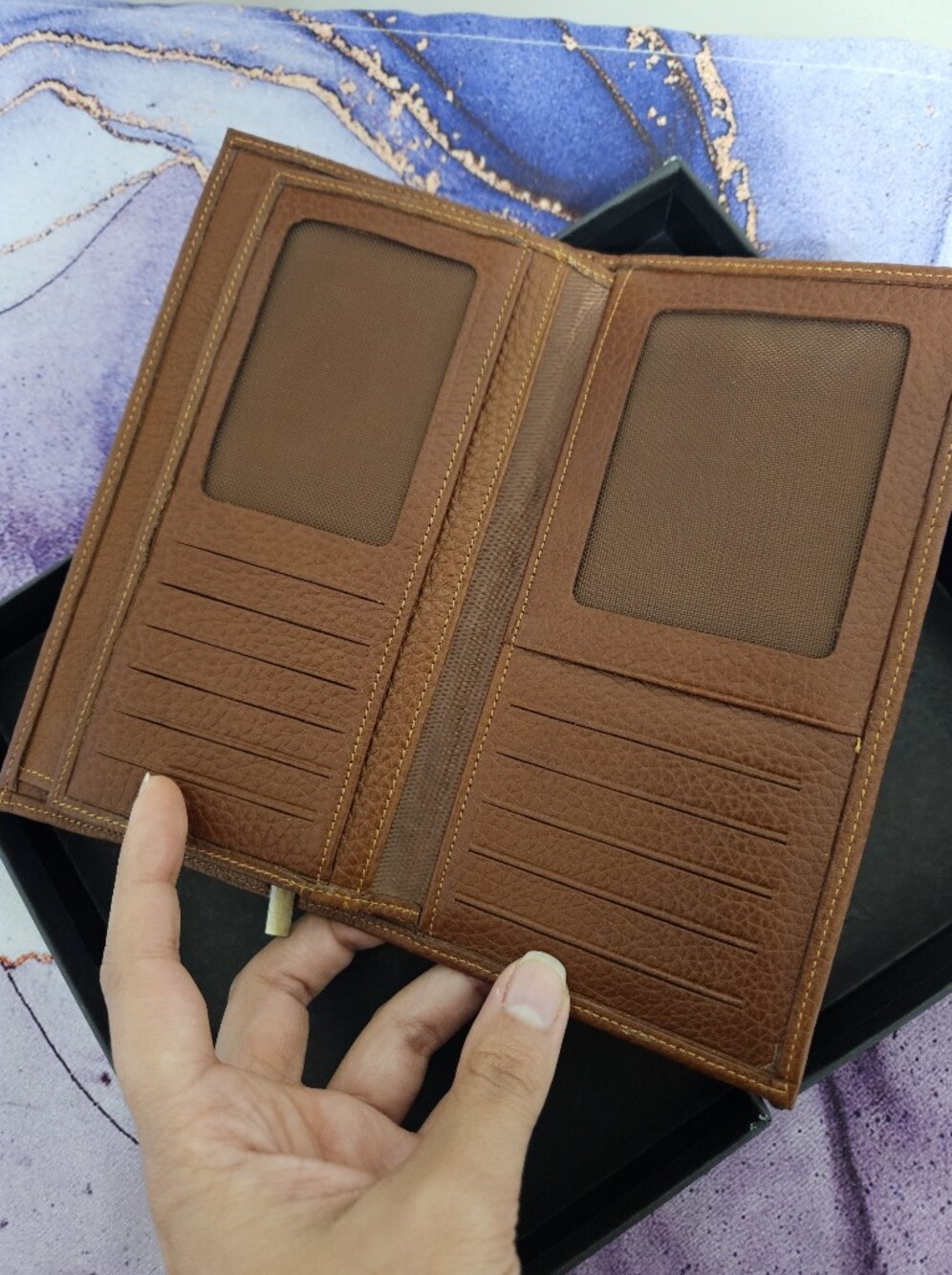 Classic Genuine Leather Men's Wallet with Dual ID Windows